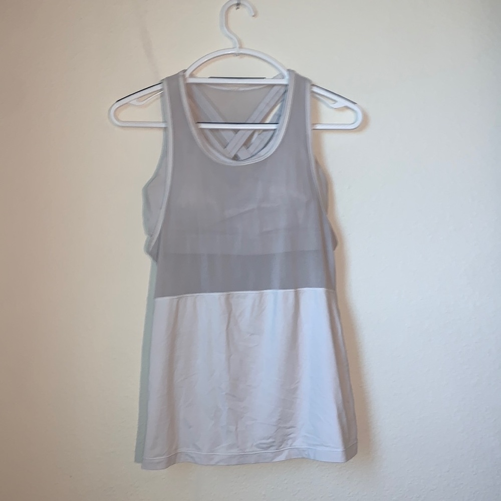 Lululemon Tank Top and Sports Bra Dove Gray - Size 6